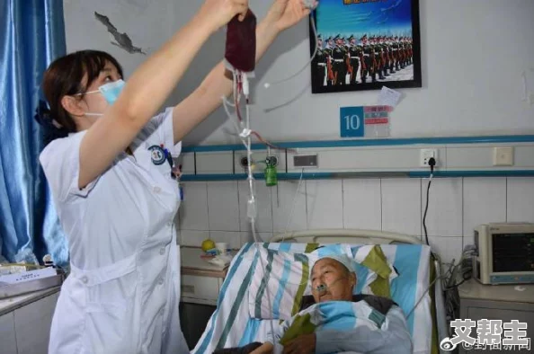 护士紧窄惨叫稚嫩，医院急救室内发生惊人事件，引发社会对医护工作压力的广泛关注与讨论